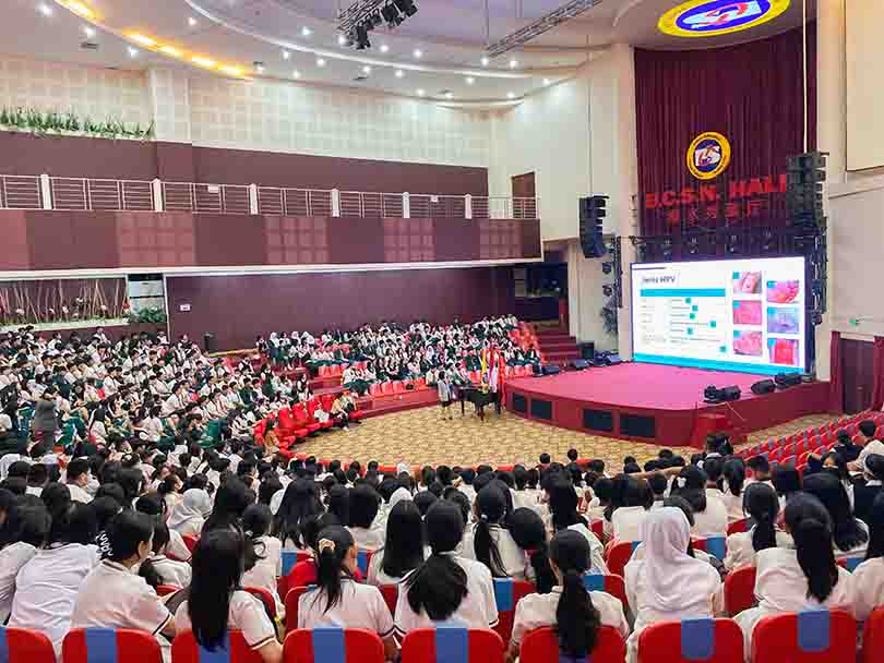  Seminar Edukasi Deteksi Kanker Sejak Dini SMA Prime One School Medan 